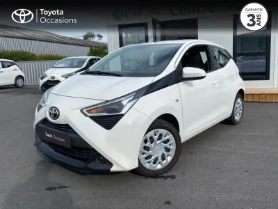 TOYOTA Aygo 1.0 VVT-i 72ch x-play 5p MY20 occasion 2021 - Photo 1