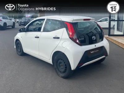 TOYOTA Aygo 1.0 VVT-i 72ch x-play 5p occasion 2019 - Photo 2