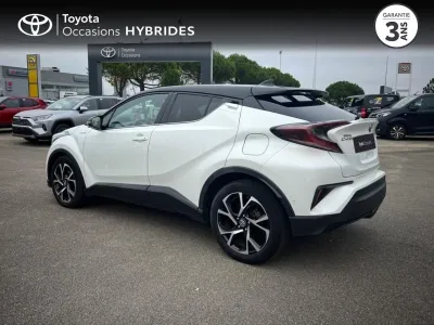 TOYOTA C-HR 122h Graphic 2WD E-CVT occasion 2017 - Photo 2