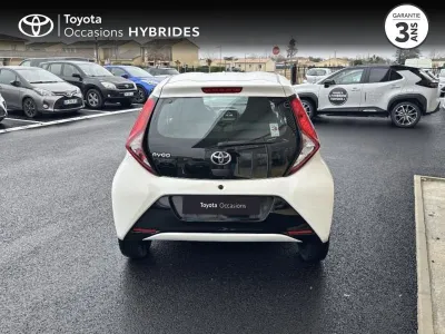 TOYOTA Aygo 1.0 VVT-i 72ch x-play 5p MY20 occasion 2021 - Photo 4