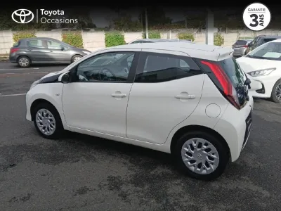 TOYOTA Aygo 1.0 VVT-i 72ch x-play 3p occasion 2019 - Photo 2