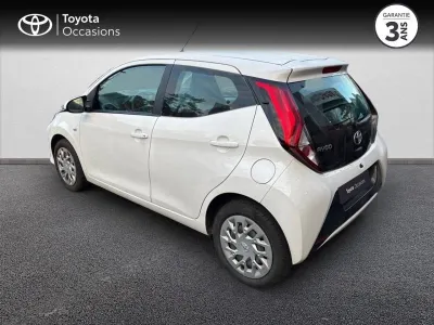 TOYOTA Aygo 1.0 VVT-i 72ch x-play x-shift 5p MY20 occasion 2021 - Photo 2