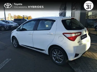 TOYOTA Yaris 100h Dynamic 5p occasion 2017 - Photo 2