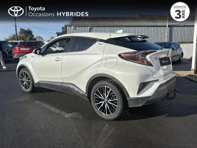 TOYOTA C-HR 122h Distinctive 2WD E-CVT RC18 occasion 2019 - Photo 2