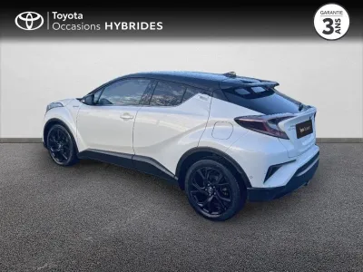 TOYOTA C-HR 122h Graphic 2WD E-CVT RC18 occasion 2019 - Photo 2