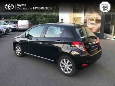 TOYOTA Yaris 100 VVT-i Dynamic 5p occasion 2013 - Photo 2