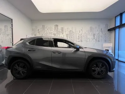 LEXUS UX 250h 2WD Luxe MY21 occasion 2021 - Photo 4