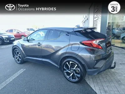 TOYOTA C-HR 122h Edition 2WD E-CVT RC18 occasion 2018 - Photo 2