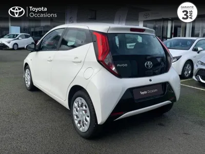 TOYOTA Aygo 1.0 VVT-i 72ch x-play 5p occasion 2019 - Photo 2