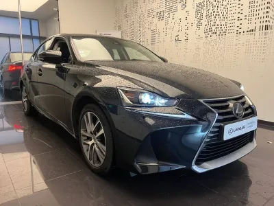 LEXUS IS 300h Pack Business MY20 occasion 2020 - Photo 3