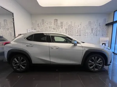 LEXUS UX 250h 2WD F SPORT Executive MY21 occasion 2021 - Photo 4