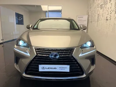 LEXUS NX 300h 4WD Luxe  MY20 occasion 2019 - Photo 2