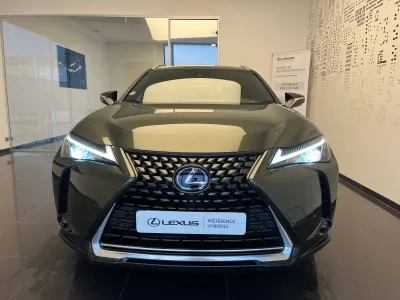 LEXUS UX 250h 2WD Premium Edition MY20 occasion 2021 - Photo 2