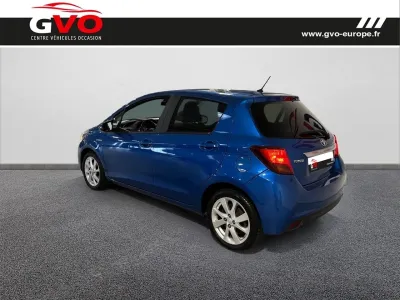 TOYOTA Yaris HSD 100h Dynamic 5p occasion 2015 - Photo 2