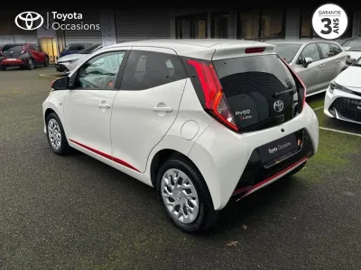 TOYOTA Aygo 1.0 VVT-i 72ch x-look x-shift 5p MY20 occasion 2021 - Photo 2