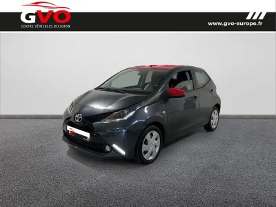 TOYOTA Aygo 1.0 VVT-i 69ch x-play 5p occasion 2015 - Photo 1