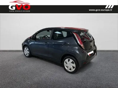 TOYOTA Aygo 1.0 VVT-i 69ch x-play 5p occasion 2015 - Photo 2