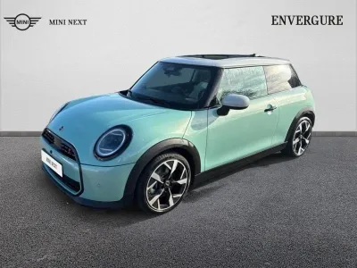 MINI Cooper 3 Portes S 204ch Favoured DKG7 occasion 2024 - Photo 1