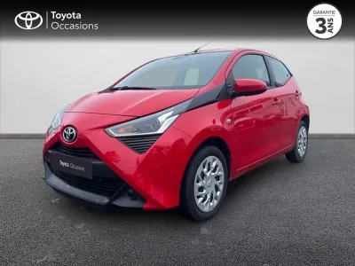 TOYOTA Aygo 1.0 VVT-i 72ch x-play 5p MY20 occasion 2021 - Photo 1