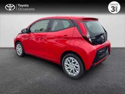 TOYOTA Aygo 1.0 VVT-i 72ch x-play 5p MY20 occasion 2021 - Photo 2