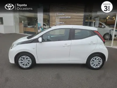 TOYOTA Aygo 1.0 VVT-i 72ch x-play 5p MY21 occasion 2021 - Photo 3