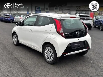 TOYOTA Aygo 1.0 VVT-i 72ch x-play 5p MY21 occasion 2021 - Photo 2