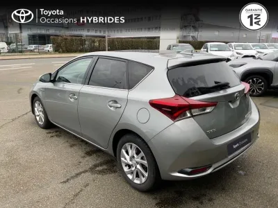 TOYOTA Auris HSD 136h Dynamic occasion 2016 - Photo 2