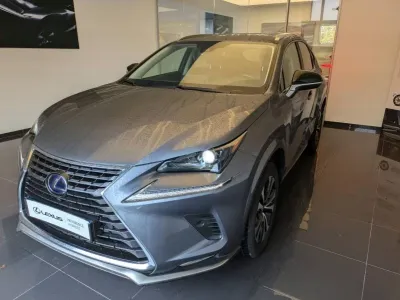 LEXUS NX 300h 2WD Design MY21 occasion 2021 - Photo 1