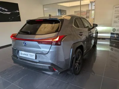 LEXUS UX 250h 2WD Luxe Plus MY21 occasion 2022 - Photo 4