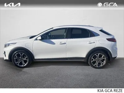 KIA XCeed 1.6 GDi 105ch + Plug-In 60.5ch Black & White Edition DCT6 MY22 occasion 2022 - Photo 2