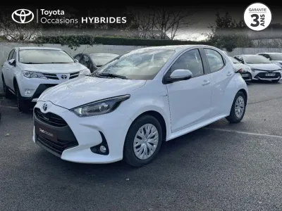 TOYOTA Yaris 116h Dynamic Business 5p + Programme Beyond Zero Academy MY21 occasion 2021 - Photo 1