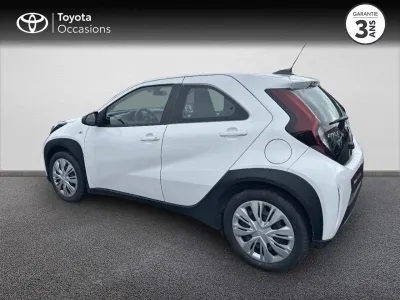 TOYOTA Aygo X 1.0 VVT-i 72ch Dynamic occasion 2022 - Photo 2