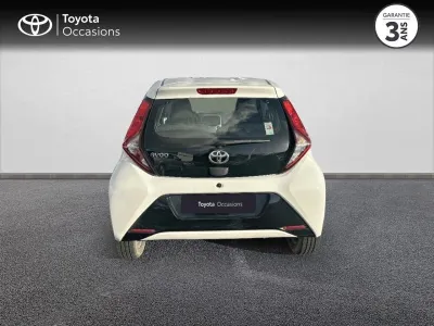 TOYOTA Aygo 1.0 VVT-i 72ch x-play 5p MY20 occasion 2021 - Photo 4