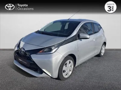 TOYOTA Aygo 1.0 VVT-i 72ch x-play 5p occasion 2018 - Photo 1