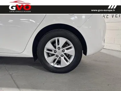 TOYOTA Auris HSD 136h Dynamic occasion 2014 - Photo 4