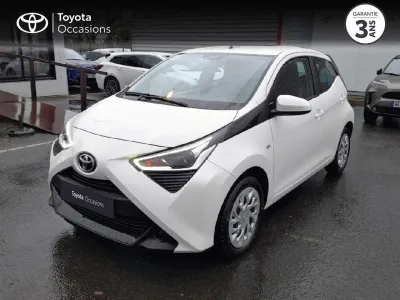 TOYOTA Aygo 1.0 VVT-i 72ch x-play 5p MY20 occasion 2021 - Photo 1