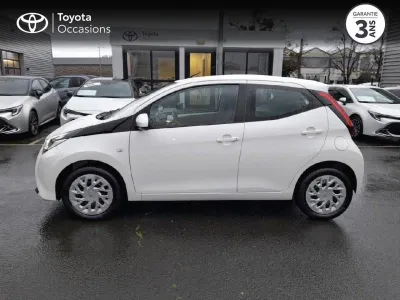 TOYOTA Aygo 1.0 VVT-i 72ch x-play 5p MY20 occasion 2021 - Photo 3