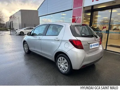 TOYOTA Yaris 69 VVT-i Business 5p occasion 2017 - Photo 2