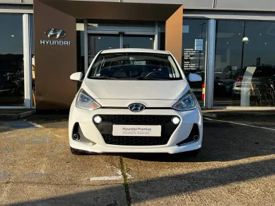 HYUNDAI i10 1.0 66ch Intuitive Euro6d-Temp occasion 2018 - Photo 2