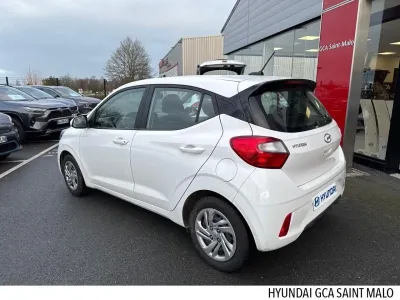 HYUNDAI i10 1.0 67ch ECO Intuitive occasion 2021 - Photo 2