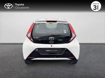 TOYOTA Aygo 1.0 VVT-i 72ch x-play 5p occasion 2018 - Photo 4