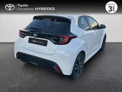 TOYOTA Yaris 116h Design 5p MY22 occasion 2022 - Photo 2