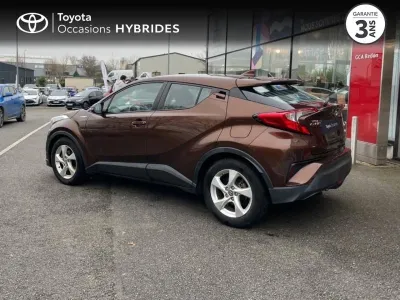 TOYOTA C-HR 122h Dynamic 2WD E-CVT occasion 2018 - Photo 2