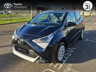 TOYOTA Aygo 1.0 VVT-i 72ch x-play x-shift 5p MY21 occasion 2021 - Photo 1