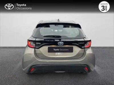 TOYOTA Yaris 116h Dynamic Business 5p + Programme Beyond Zero Academy MY22 occasion 2022 - Photo 4