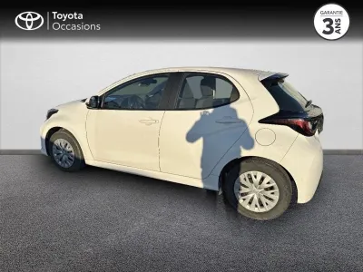 TOYOTA Yaris 116h Dynamic Business 5p + Programme Beyond Zero Academy MY22 occasion 2022 - Photo 2