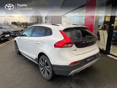 VOLVO V40 Cross Country T3 152ch Geartronic occasion 2018 - Photo 2