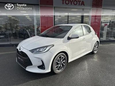 TOYOTA Yaris 116h Design PackNav 5p occasion 2022 - Photo 1