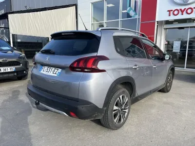 PEUGEOT 2008 1.2 PureTech 110ch Allure S&S occasion 2019 - Photo 3