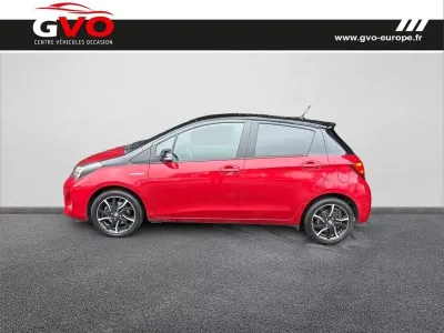 TOYOTA Yaris HSD 100h Collection 5p occasion 2015 - Photo 3